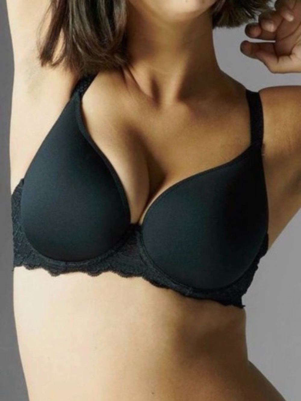 Simone Perele Caresse 3D Plunge T-Shirt Bra in Black Sz 32H - Picture 2 of 15